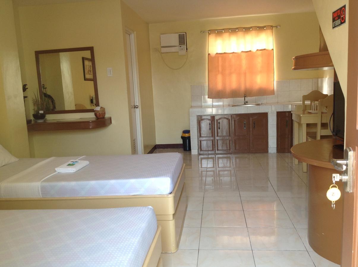 Danel Pensionne House Tacloban Eksteriør bilde